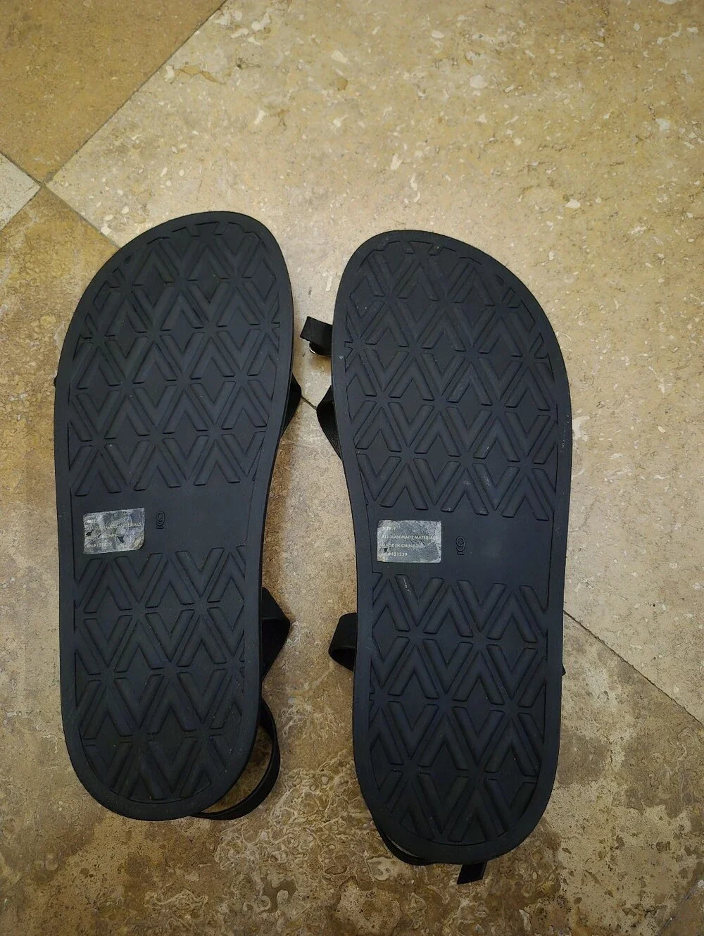 bebe sleek black